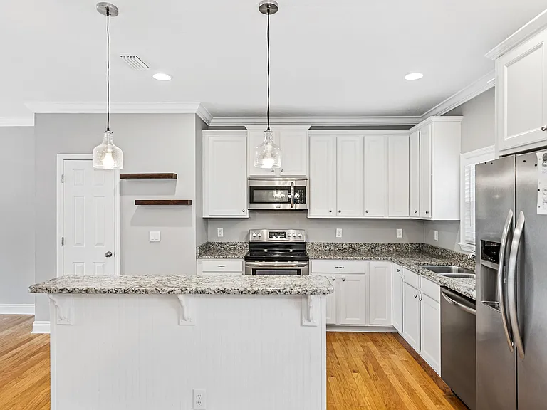 3209 W Horatio St #2 — Photo 6