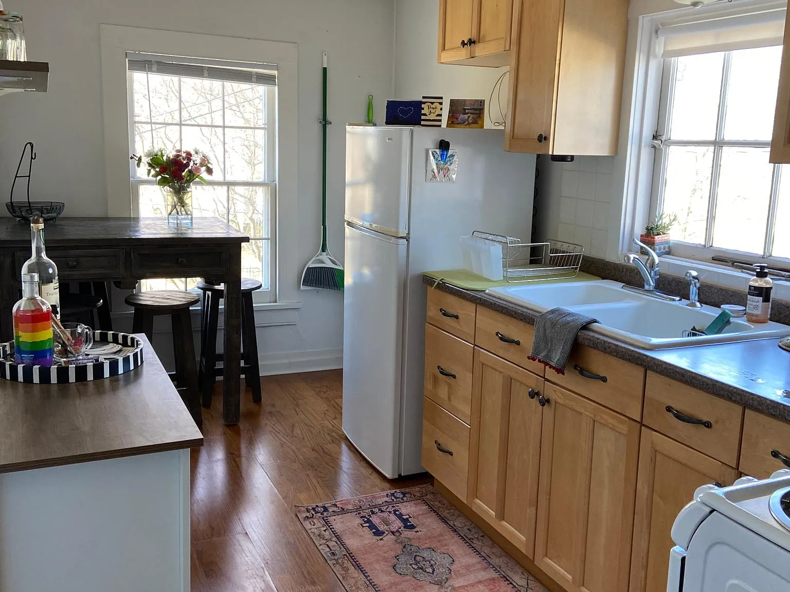 1 bed, 800 sqft, $1,300 — Photo 4
