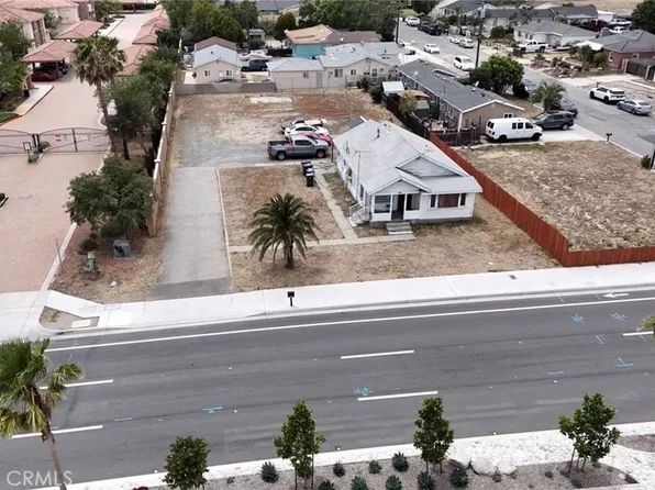 7790 Sierra Ave, Fontana, CA 92336