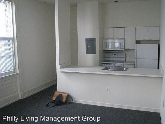3rd image of 1525 Green St #1525