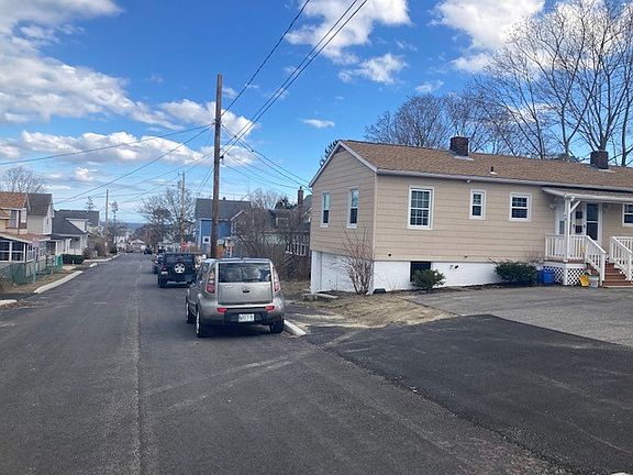 3rd image of 31 W Old Orchard Ave #1-OLD