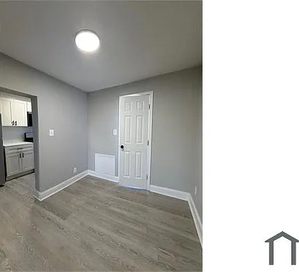 3 bed, $2,300 — Photo 3
