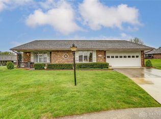 1037 Carson Ln, Springfield, OH 45503