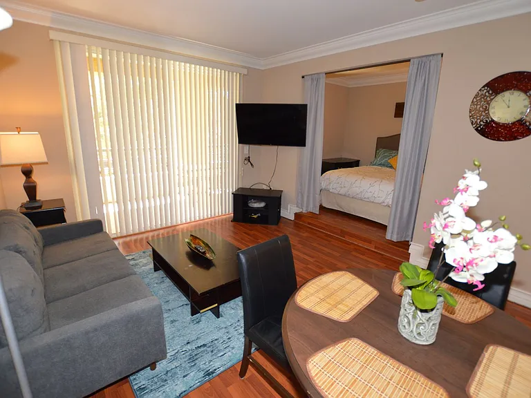 230 E Flamingo Rd #231 — Photo 2