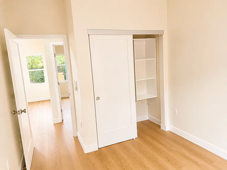 873 N Madison Ave #1 — Photo 14