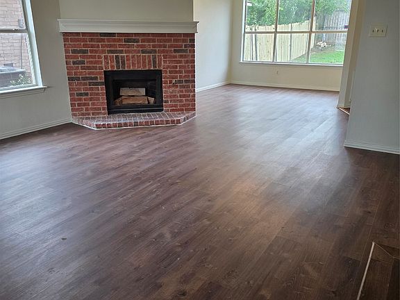 2nd image of 749 Rockett Ln