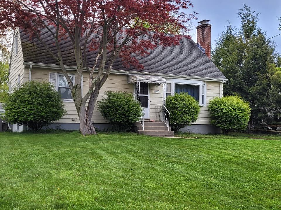 1st image of 132 Federal St