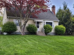 132 Federal St, West Hartford, CT 06110