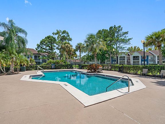 4th image of 6677 Tanglewood Bay Dr #500-2009