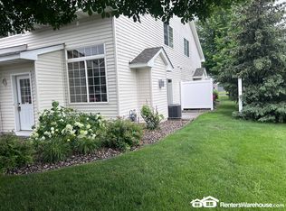 2457 Yellowstone Dr, Hastings, MN 55033