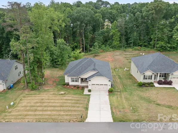140 Wylie Trl, Statesville, NC 28677