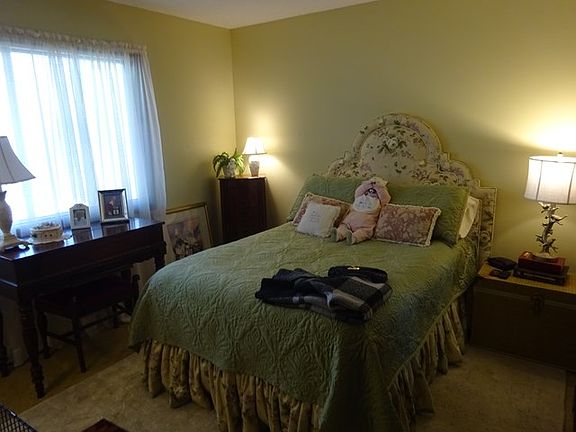 4th image of 313 Rock Knoll Dr