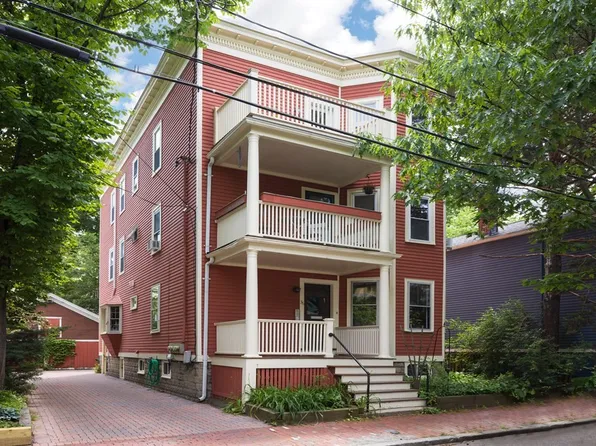 36 Antrim St #3, Cambridge, MA 02139