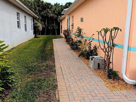 4th image of 4049 Judith Ave #32