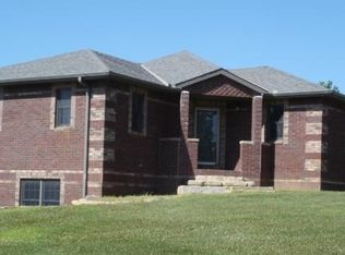 704 W Barkley St, Savannah, MO 64485