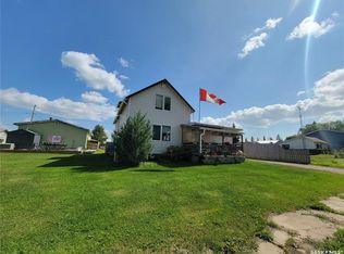 118 2nd St W, Saint Walburg, SK S0M2T0
