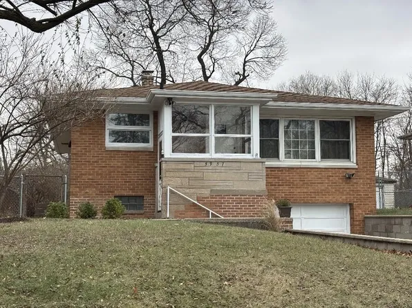 5937 Forest Ave, Gary, IN 46403