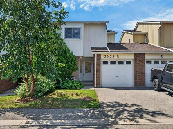 5005 Pinedale Ave #57, Burlington, ON L7L 5J6
