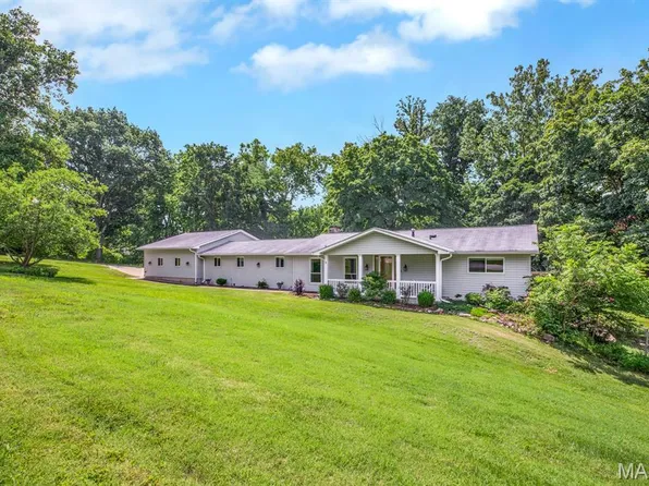 6 Trailside Dr, Lake Saint Louis, MO 63367