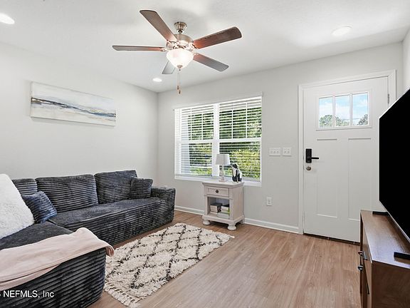 4th image of 3001 HARBISON Street