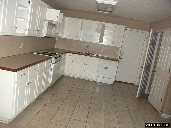 5th image of 46 Shady Ln