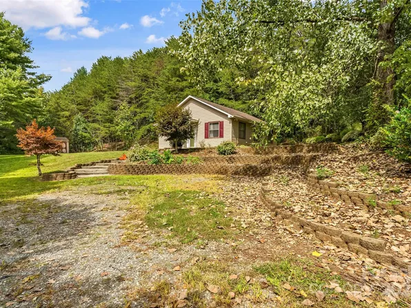 3840 Hide Away Hl, Valdese, NC 28690