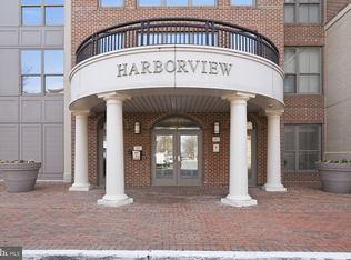 485 Harbor Side St APT 604, Woodbridge, VA