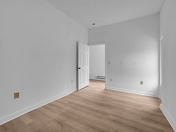 4th image of 500 N 10th St #1