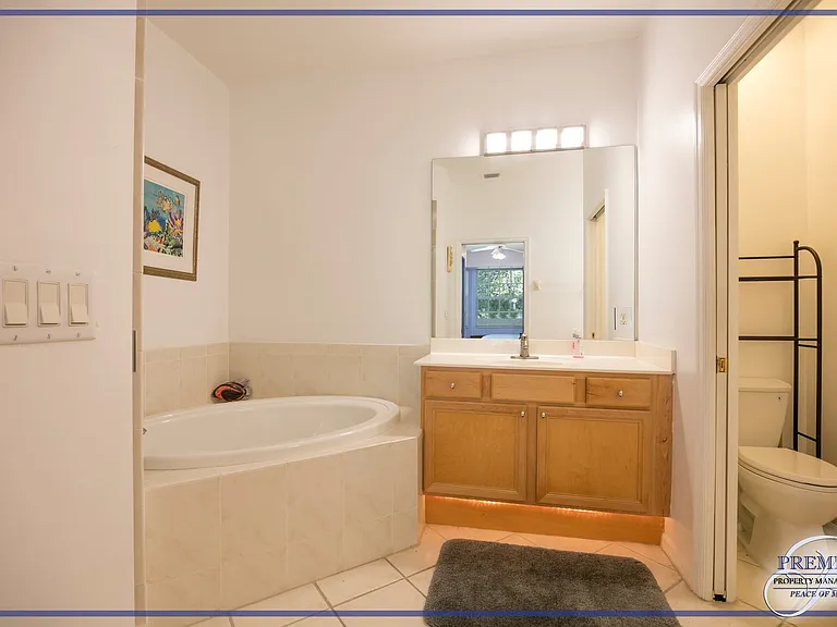 3964 Bishopwood Ct E #202 — Photo 13