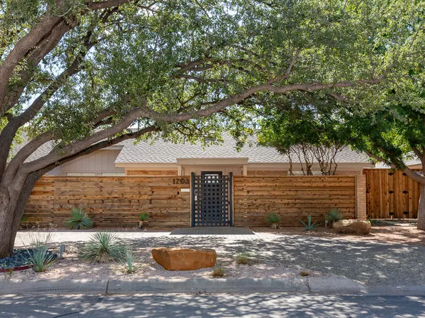 1703 Lexington St, Midland, TX 79705
