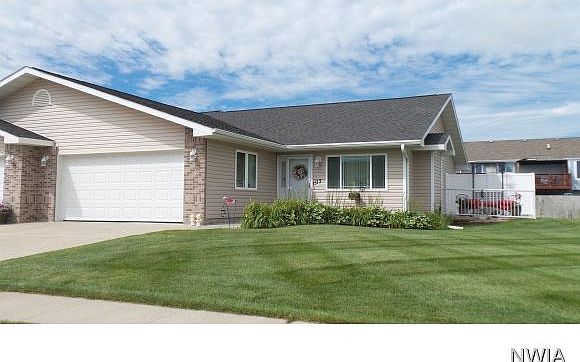 1st image of 1513 Silver Maple Ln