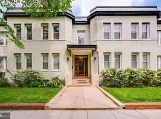 2 17th St SE APT 104, Washington, DC 20003