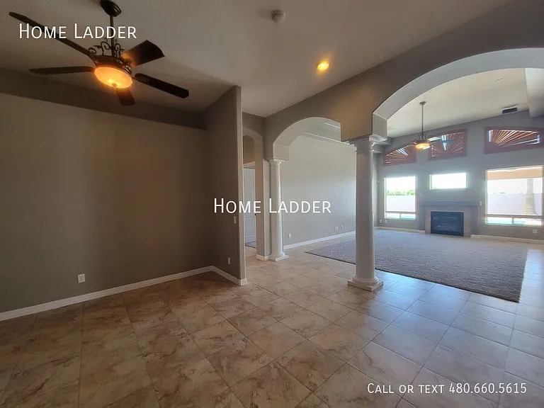 9030 S 10th Dr — Photo 14
