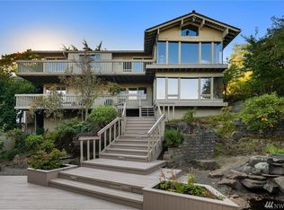 2828 27th Ave W, Seattle, WA 98199