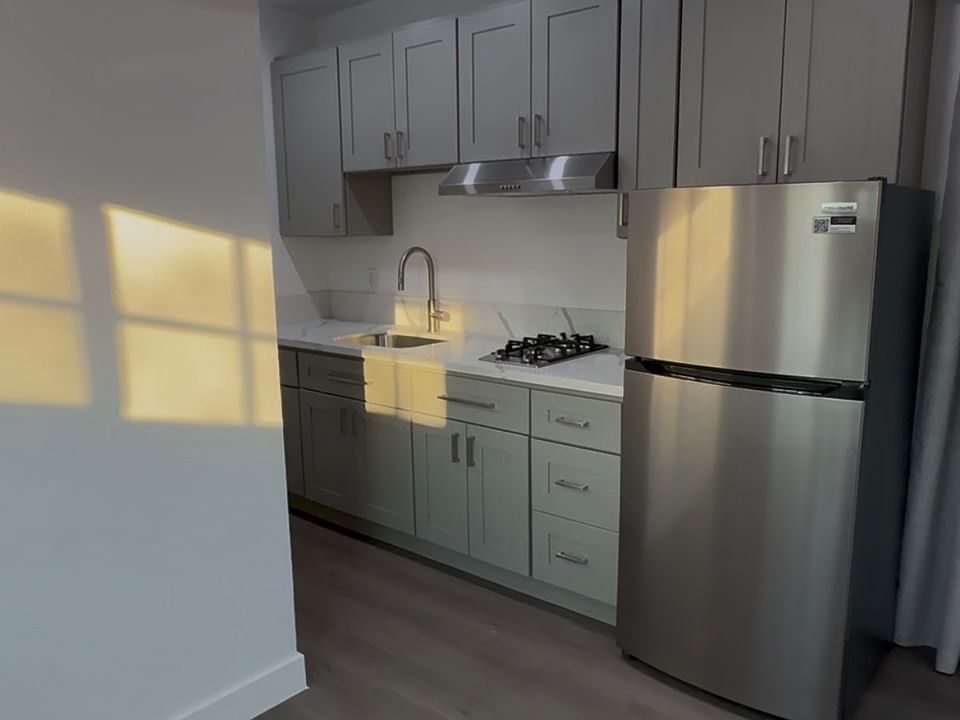 2nd image of 4712 W 136th St #B