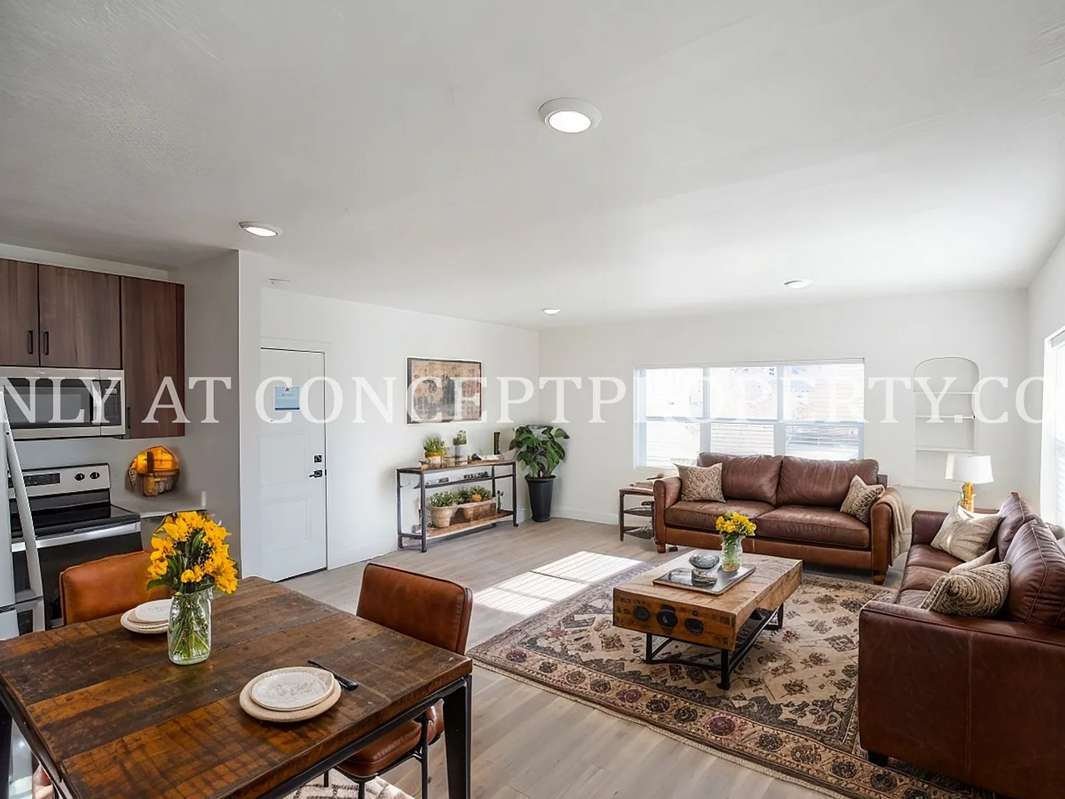 Stratton — Photo 2