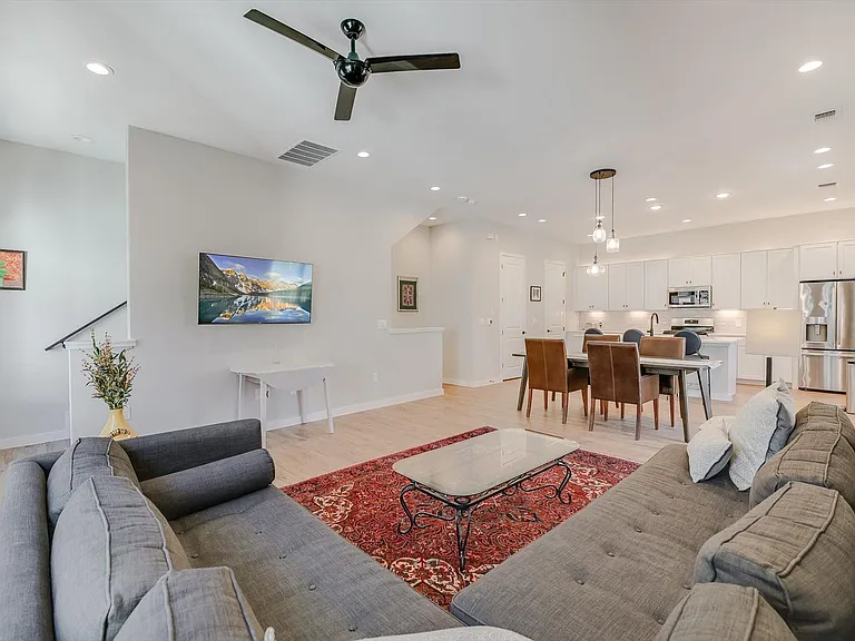 3809 Valley View Rd #7 — Photo 5