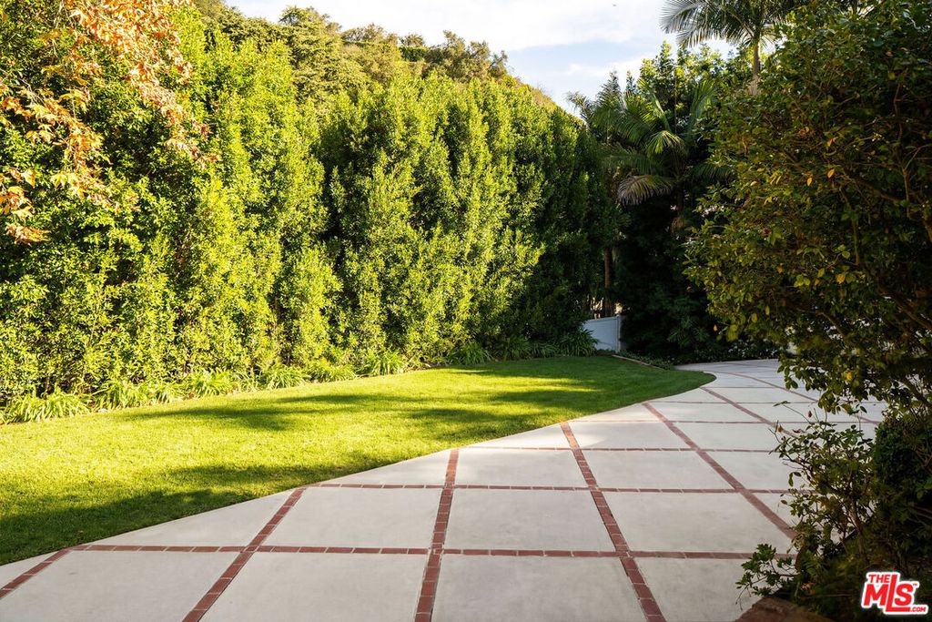 House in Beverly Hills, Sherman Oaks - View 5
