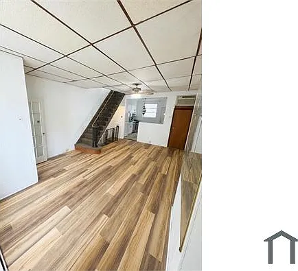 3 bed, 950 sqft, $2,000 — Photo 1