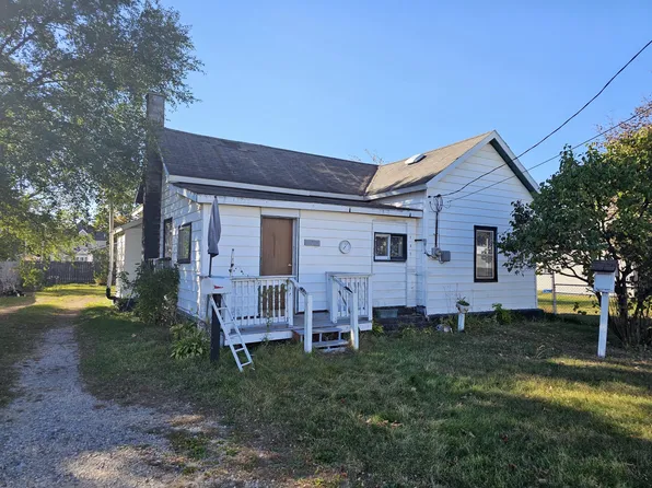 141 S Elm St, Sparta, MI 49345