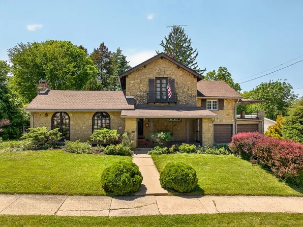 801 14th Ave, Monroe, WI 53566