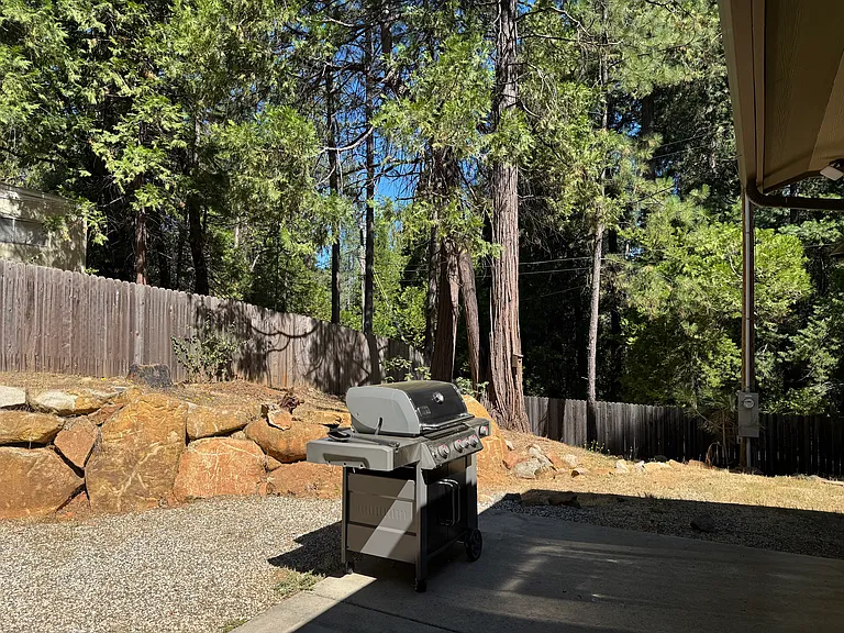 10045 Norambagua Ln — Photo 20