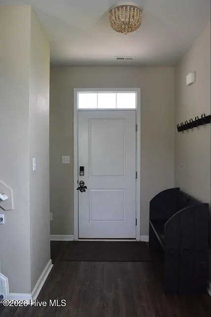 4 bed, 2.5 bath, 1896 sqft, $2,650 — Photo 4