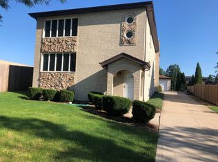 9920 W 57th St, Countryside, IL 60525