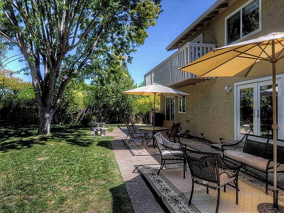 4th image of 2254 Lariat Ln