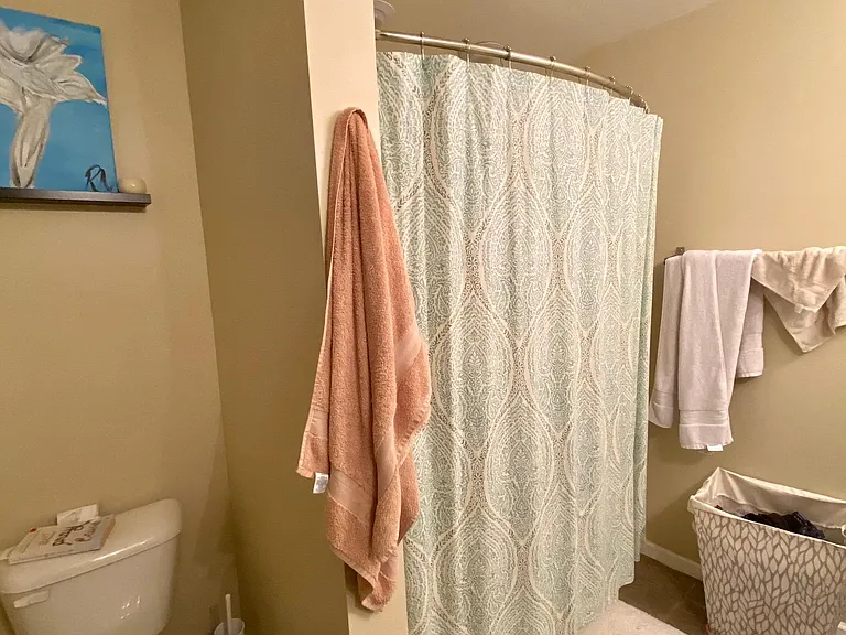 527 Donatello Ave #527 — Photo 9