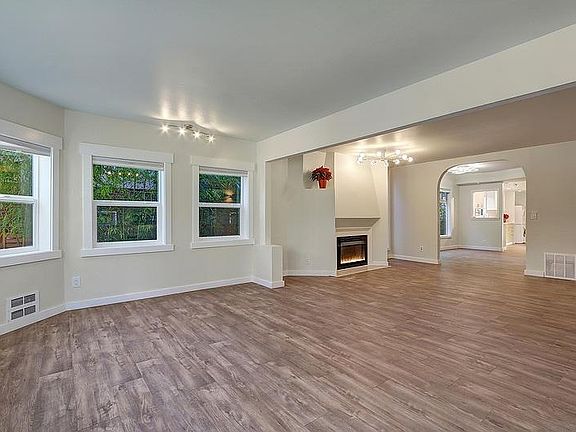 Front living space look back