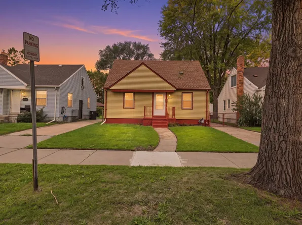 17535 Wall St, Melvindale, MI 48122