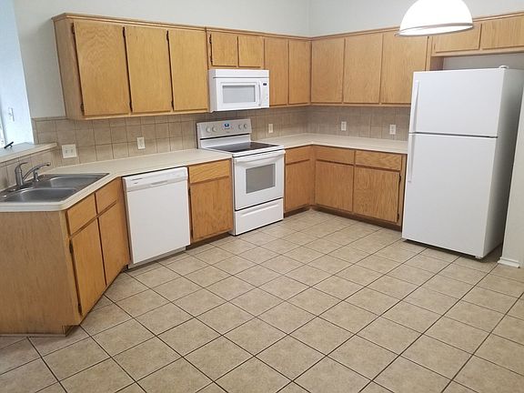 3rd image of 312 Jeff Gordon Dr #B