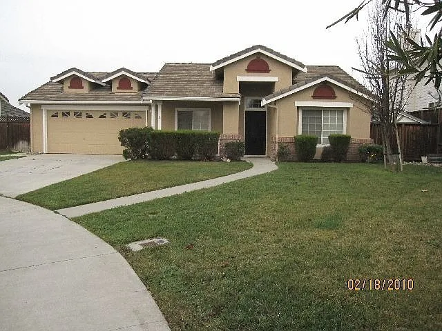1392 Meadow Ct photo 1